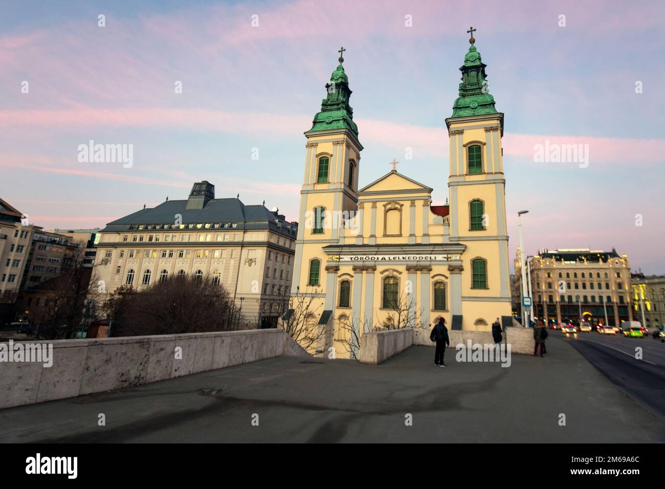 Budapest : l'église paroissiale principale de l'Assomption. Hongrie Banque D'Images