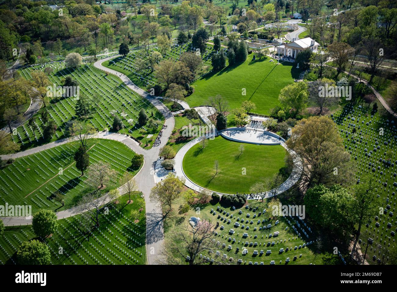 Photographie aérienne de la tombe de John F. Kennedy et de la maison d