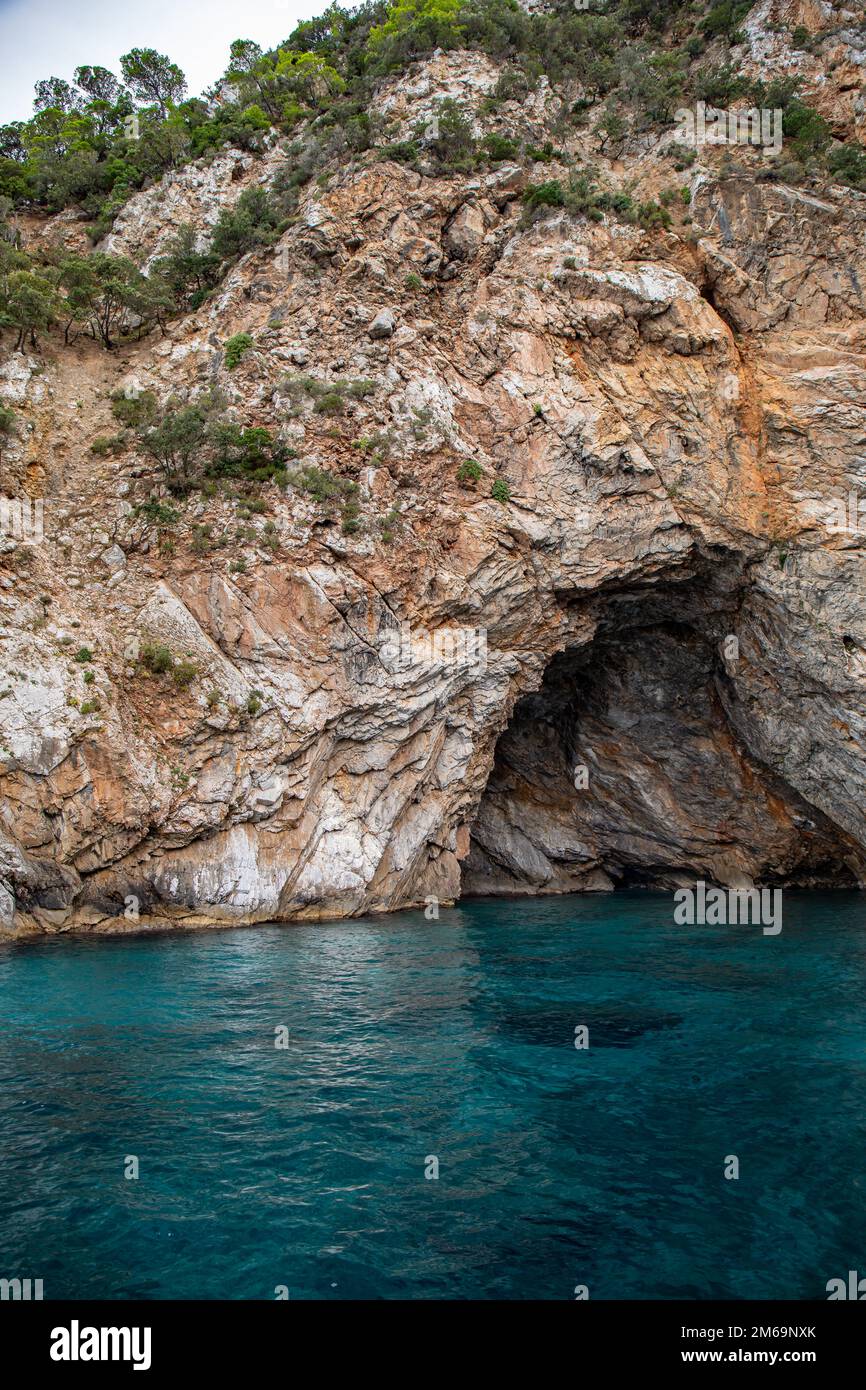 Côte sur l'île de Skopelos, Grèce Banque D'Images