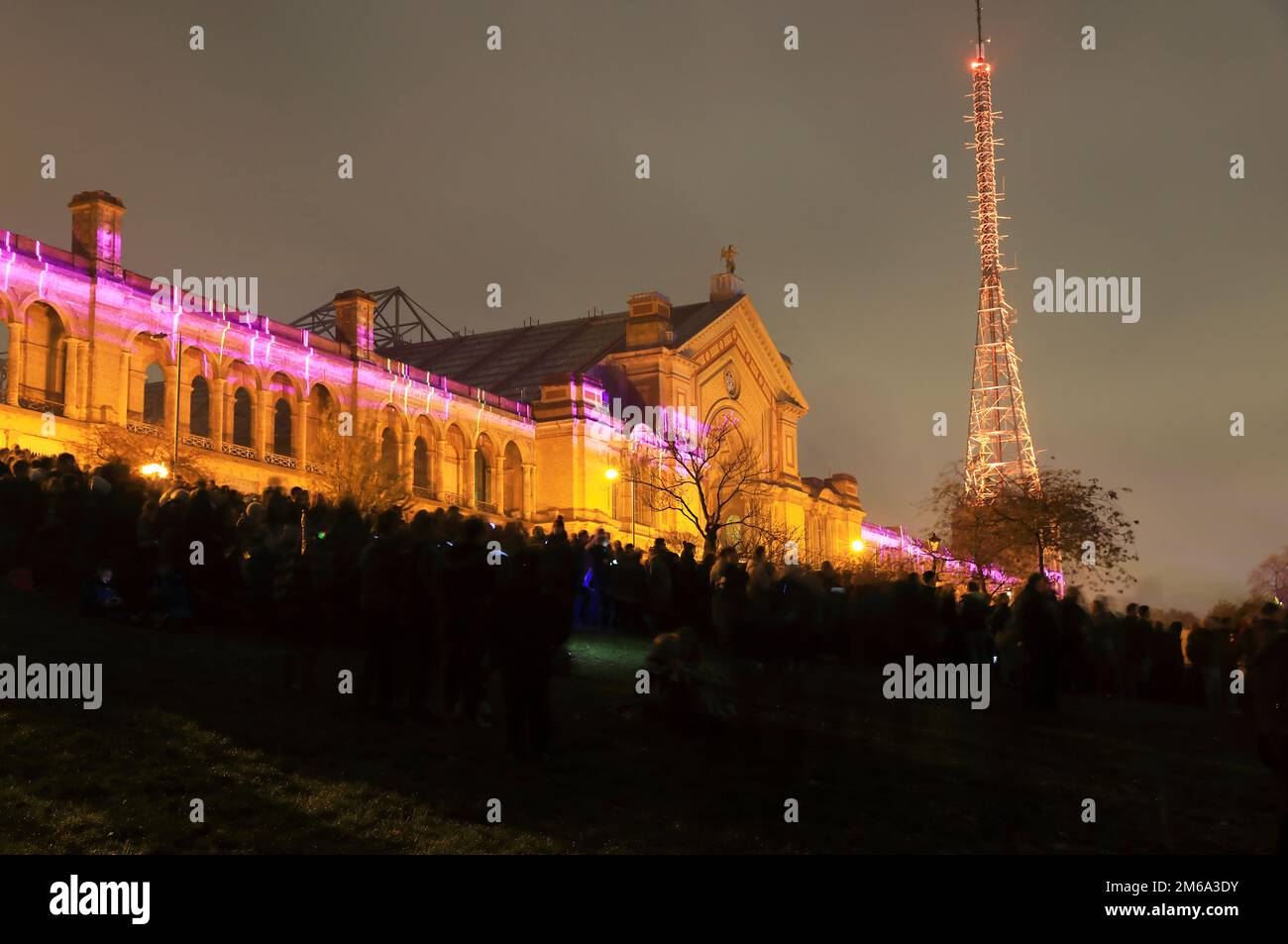 Feu d'artifice au palais Alexandra sur 5 novembre 2022, au nord de Londres, Royaume-Uni Banque D'Images