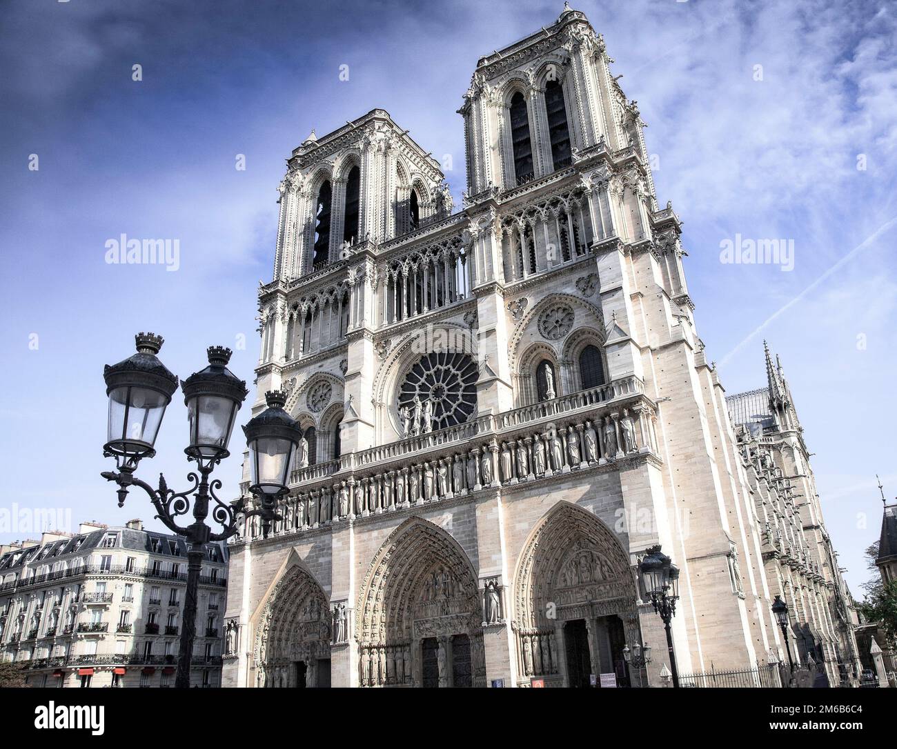 Façade de la cathédrale notre-Dame de Paris, France. Banque D'Images