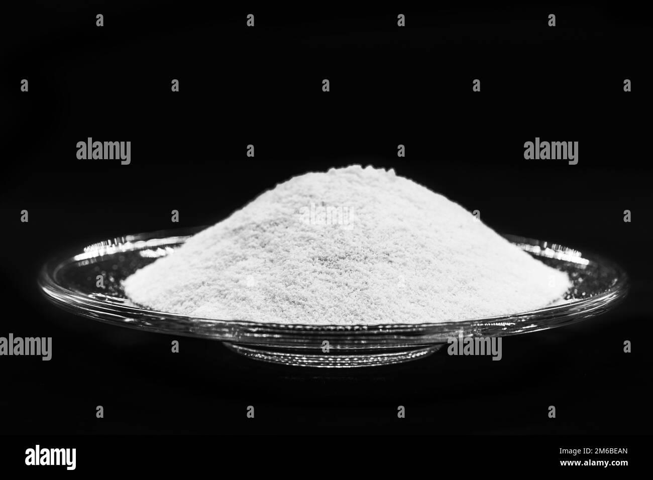 la séricite mica est une poudre blanche fine grisâtre, un silicate d'alumine de potassium hydraté. Composante de l'industrie alimentaire. Banque D'Images