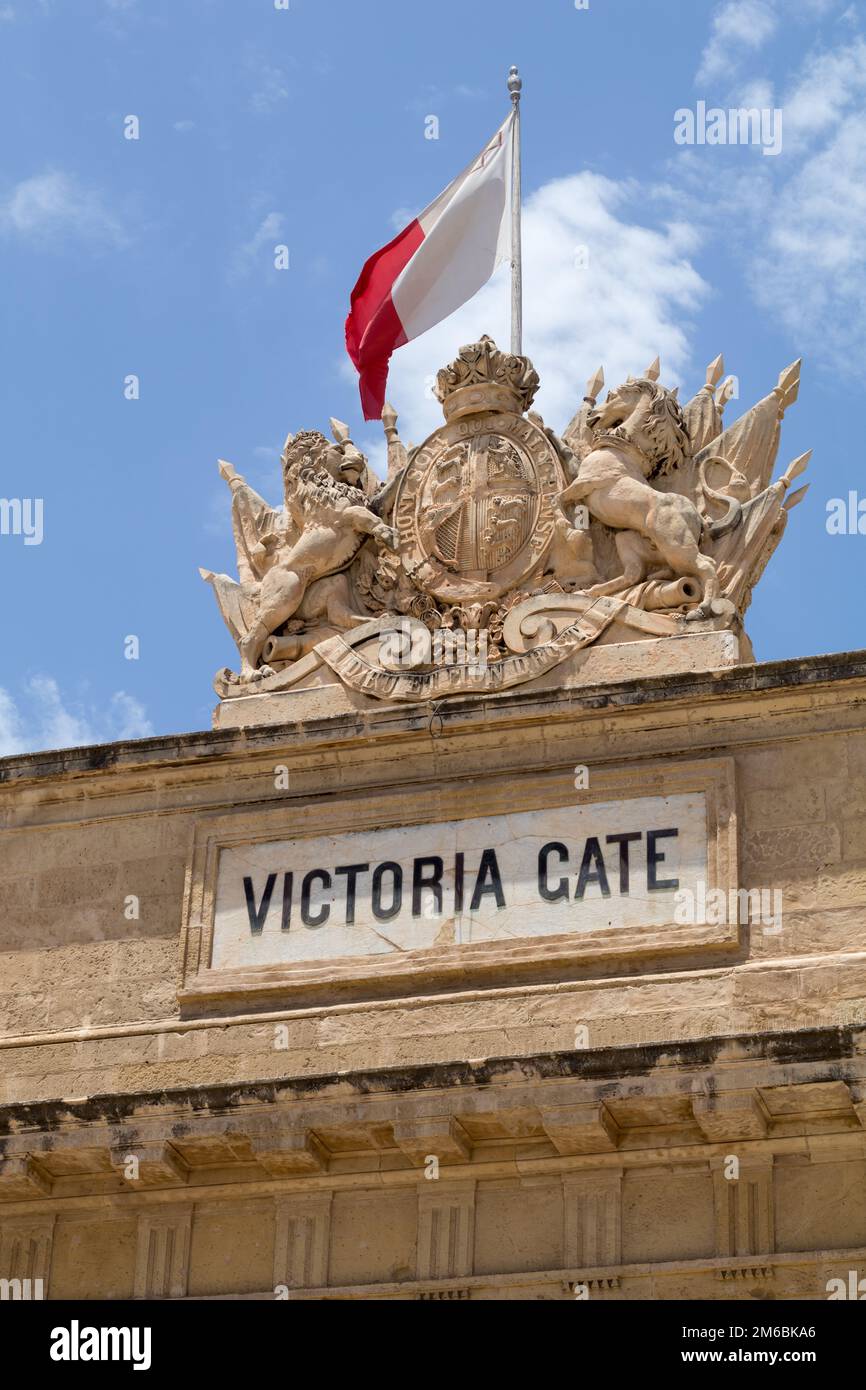 Gros plan des sculptures sur la porte Victoria, la Valette, Malte Banque D'Images