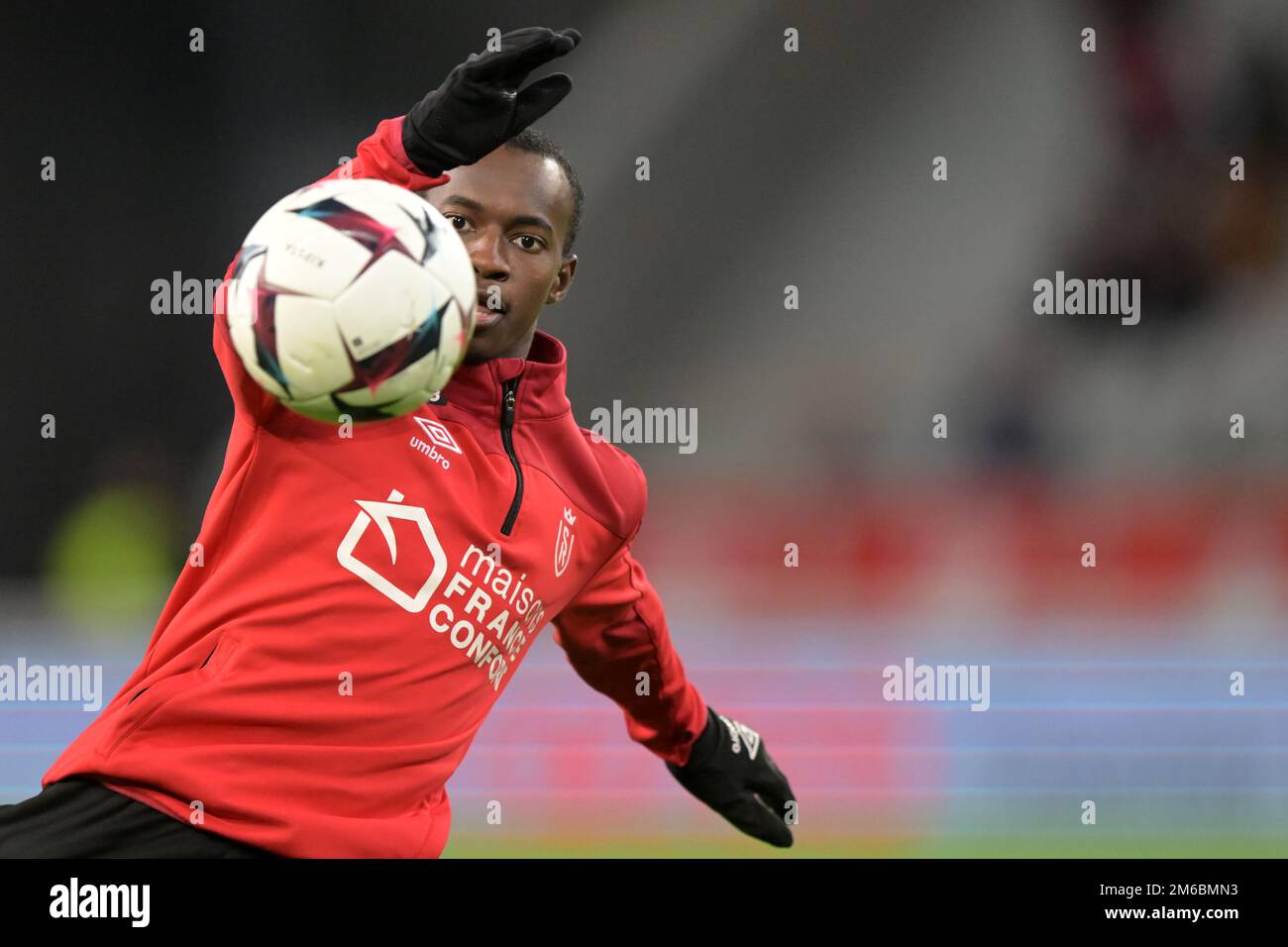 LILLE - Kamory Doumbia du Stade Reims lors du match de la Ligue française 1 entre l'OSC de Lille et le Stade de Reims au stade Pierre-Mauroy sur 2 janvier 2022 à Lille, France. AP | hauteur néerlandaise | Gerrit van Cologne Banque D'Images