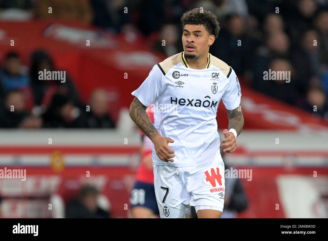 LILLE - Noah Holm du Stade Reims pendant le match de la Ligue française 1 entre Lille OSC et Stade de Reims au stade Pierre-Mauroy sur 2 janvier 2022 à Lille, France. AP | hauteur néerlandaise | Gerrit van Cologne Banque D'Images