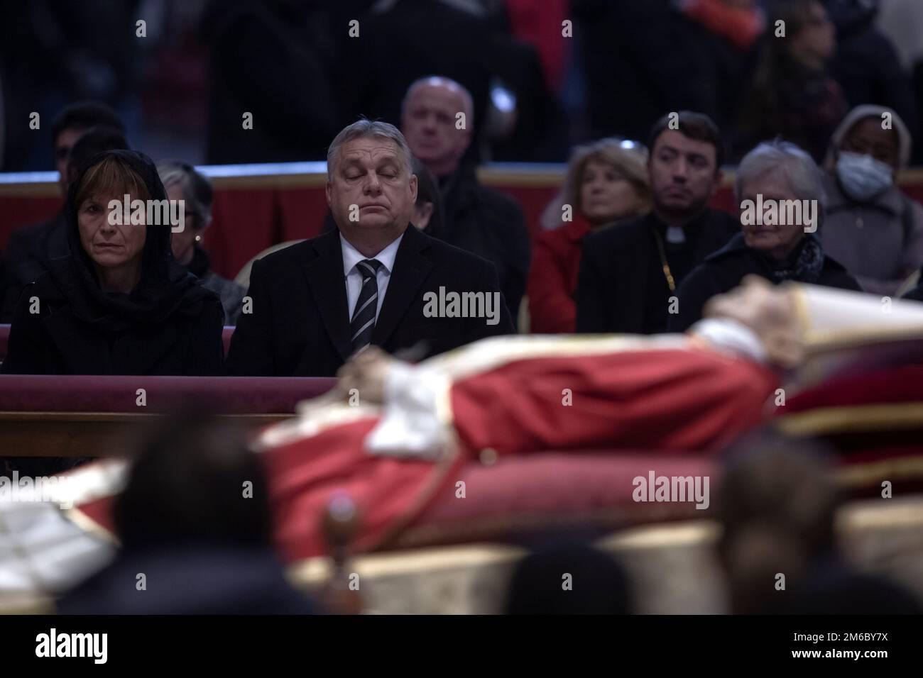 Vatican, Vatican, le 3 janvier 2023. Le Premier ministre hongrois Viktor Orban rend hommage au regretté Pape émérite Benoît XVI à Saint-Jean Basilique Saint-Pierre au Vatican. Maria Grazia Picciarella/Alamy Live News Banque D'Images