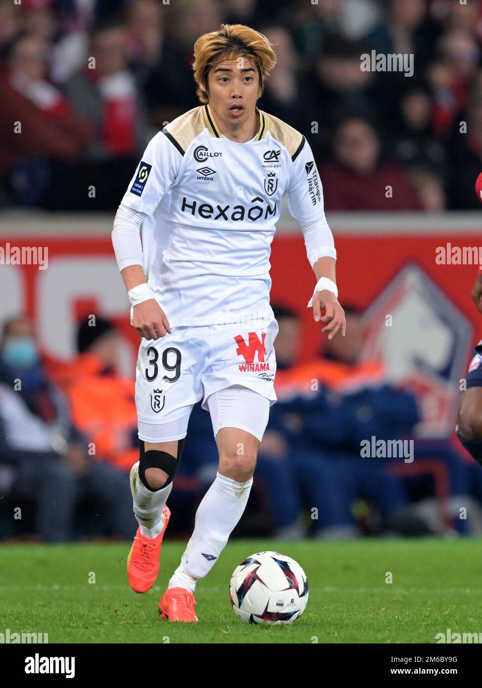 LILLE - Junya Ito du Stade Reims pendant le match de la Ligue française 1 entre Lille OSC et Stade de Reims au stade Pierre-Mauroy sur 2 janvier 2022 à Lille, France. AP | hauteur néerlandaise | Gerrit van Cologne Banque D'Images