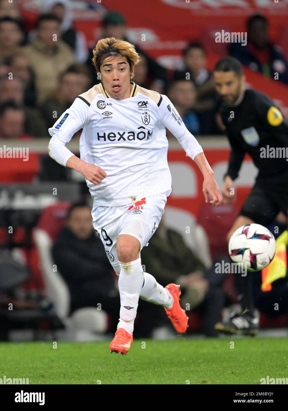 LILLE - Junya Ito du Stade Reims pendant le match de la Ligue française 1 entre Lille OSC et Stade de Reims au stade Pierre-Mauroy sur 2 janvier 2022 à Lille, France. AP | hauteur néerlandaise | Gerrit van Cologne Banque D'Images