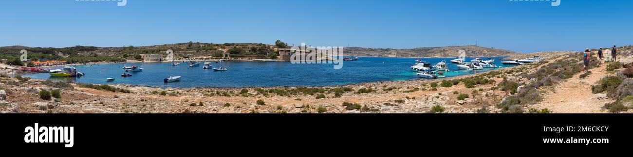 Panorama La plage de Santa Maria à Santa Marija Bay Comino Banque D'Images