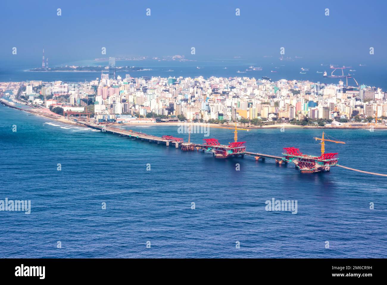 Vue aérienne du pont maritime de l'île des Maldives mâles Banque D'Images