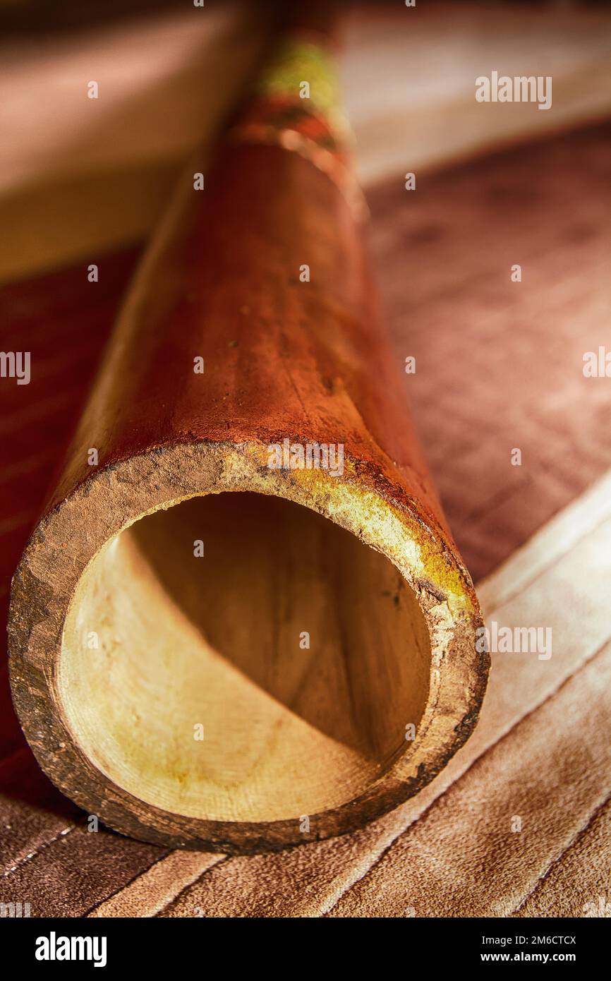 Didgeridoo - instrument de musique aborigène traditionnel d'Australie Banque D'Images