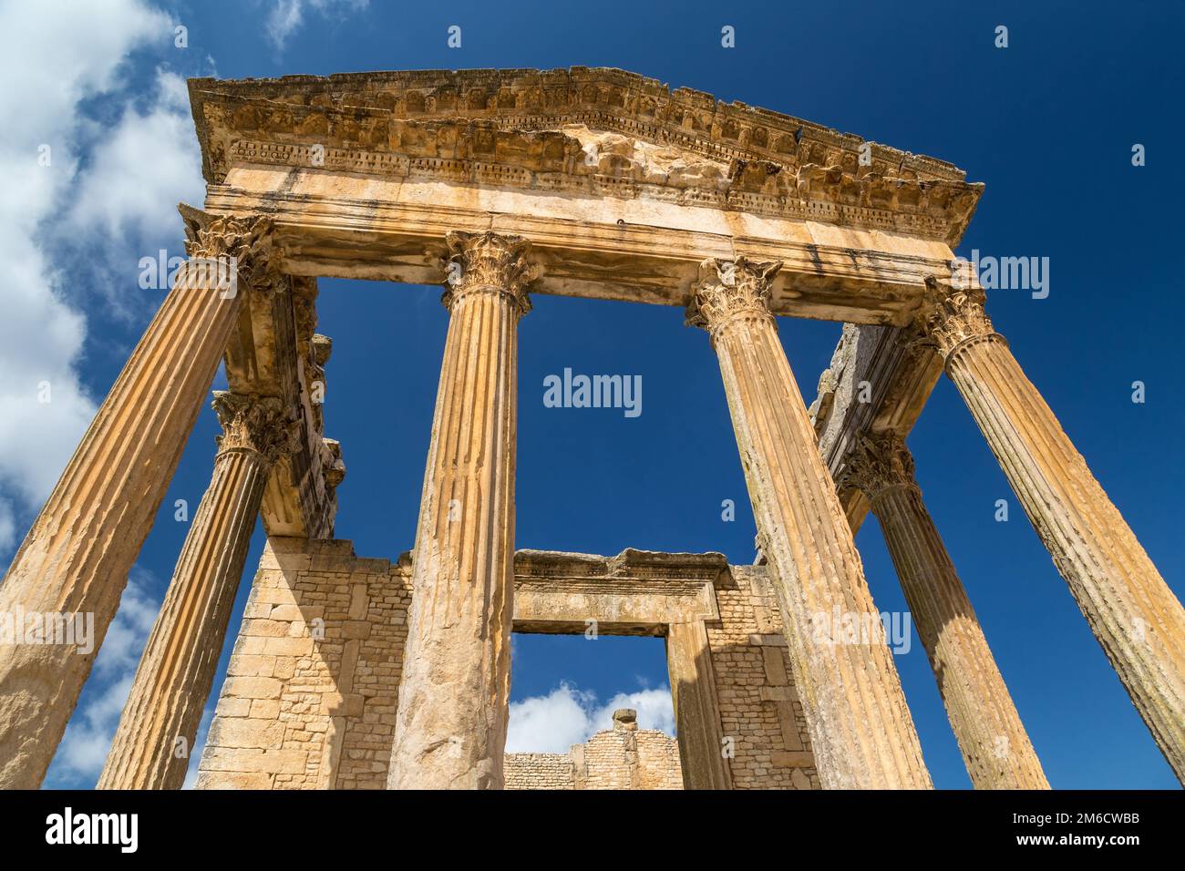 Ruines des temples romains de Dougga, Tunisie. Patrimoine mondial de l'UNESCO Banque D'Images