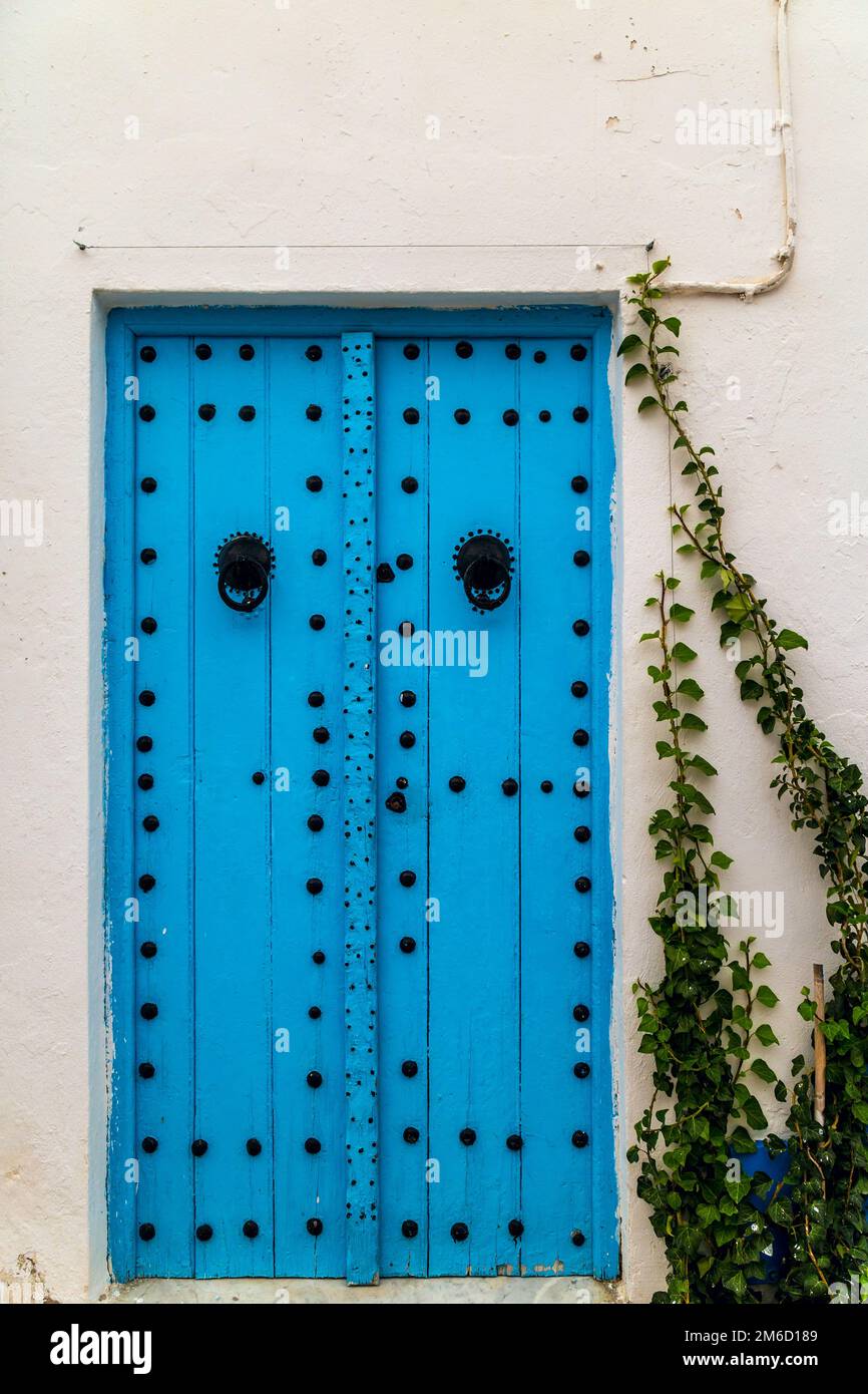 La porte de la décoration d'une maison traditionnelle en Tunisie Banque D'Images