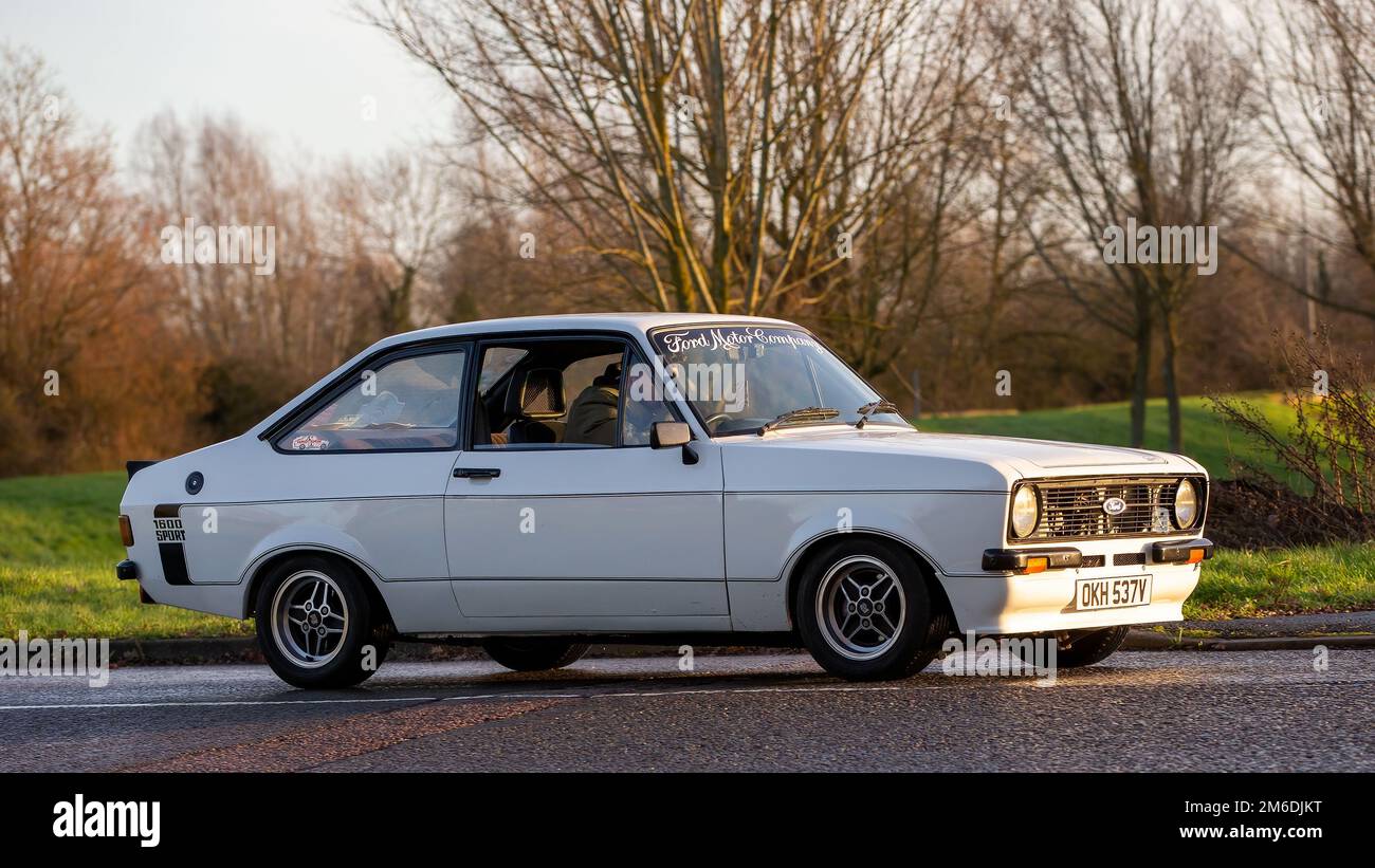1980 voiture classique blanche Ford Escort Banque D'Images