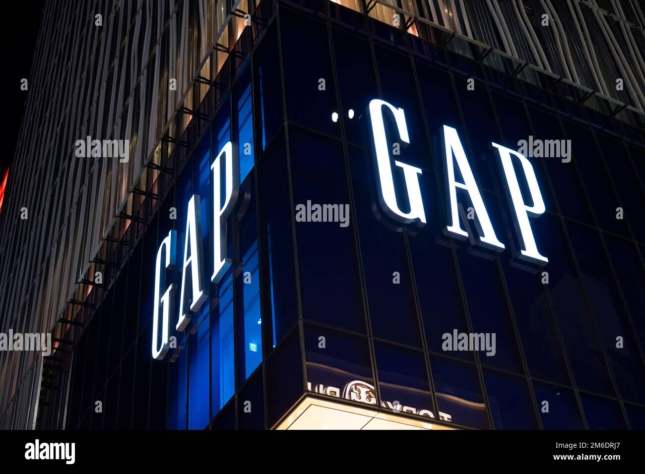Tokyo, Japon. 3rd janvier 2023. Un magasin de vêtements de Gap, un magasin  de détail phare à Ginza. Gap Inc., basé à San Francisco, est propriétaire de  Banana Republic, Old Navy et