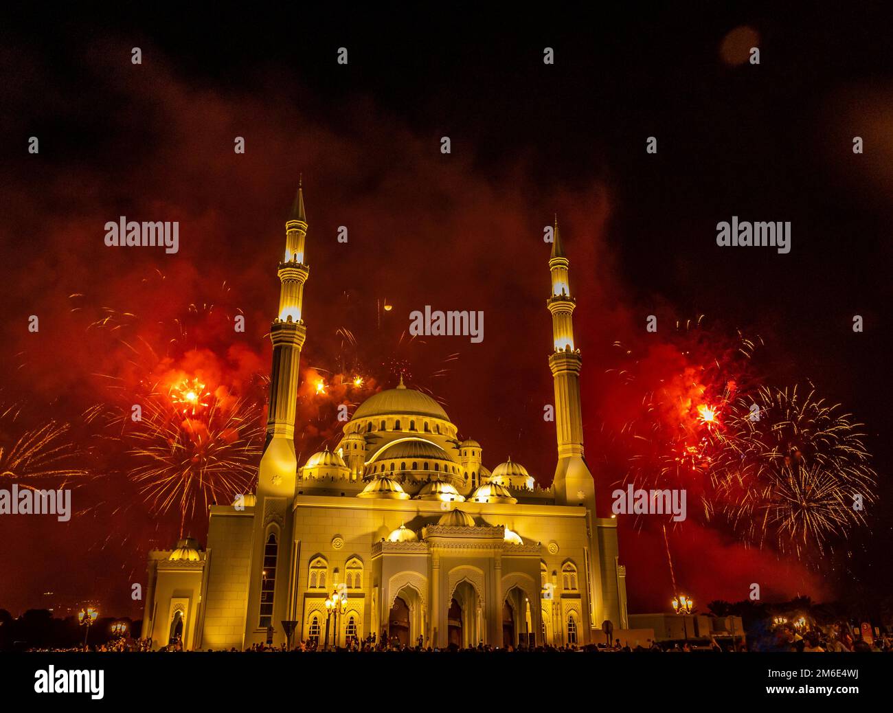 Feu d'artifice de la nouvelle année de Sharjah corniche Banque D'Images