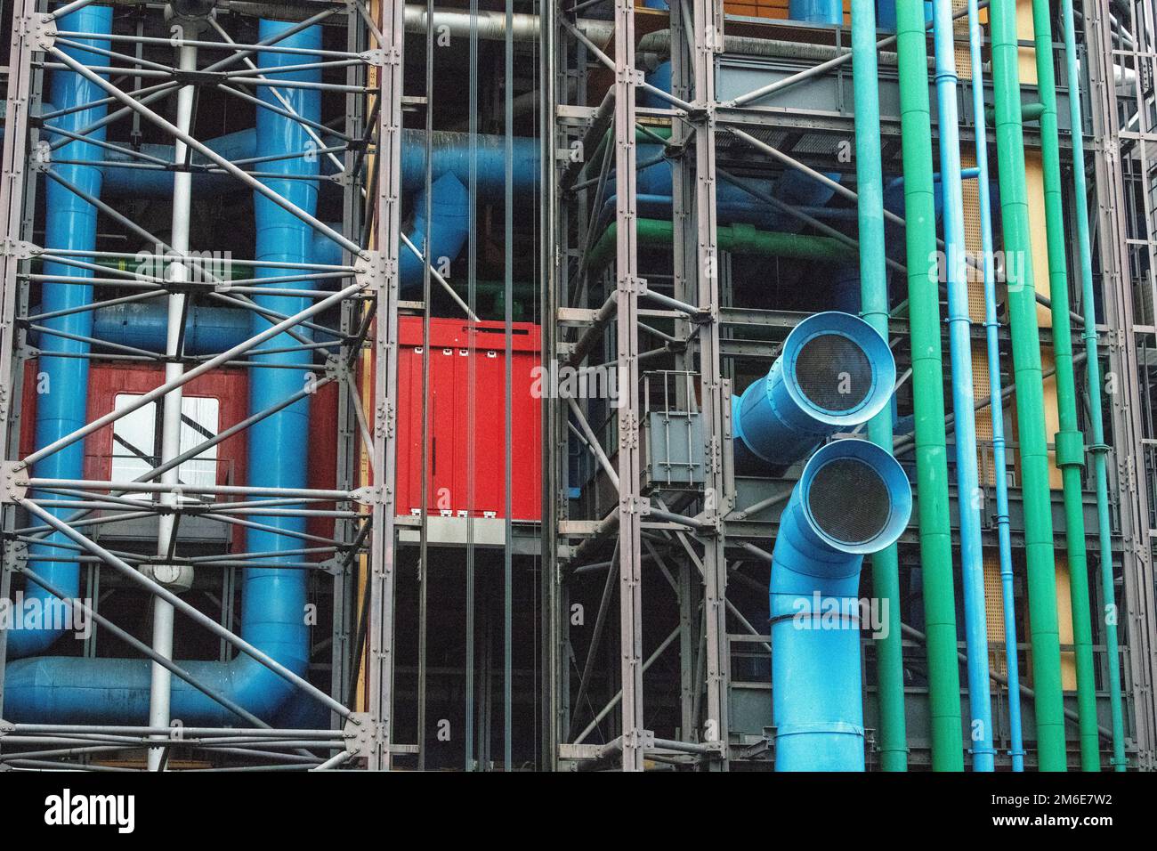Le Centre Pompidou, le premier exemple majeur d'un bâtiment "intérieur" dans l'histoire architecturale, Banque D'Images