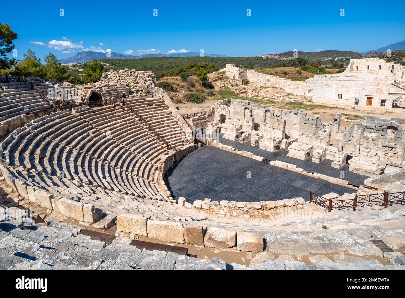 Théâtre antique dans l'ancienne ville lycienne de Patara, Turquie. Banque D'Images