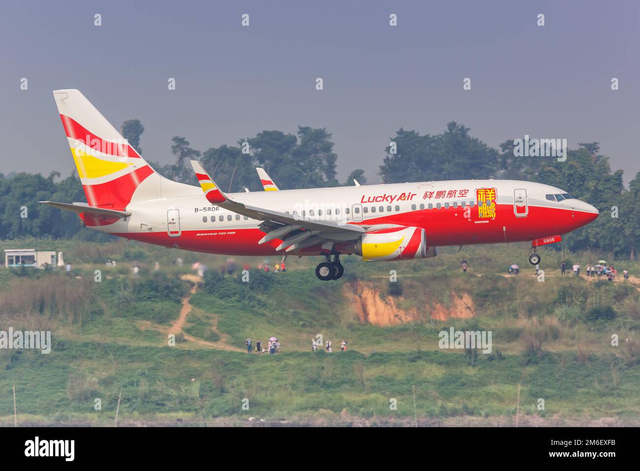 Lucky Air Boeing 737-700 Flugzeug Flughafen Chengdu Banque D'Images