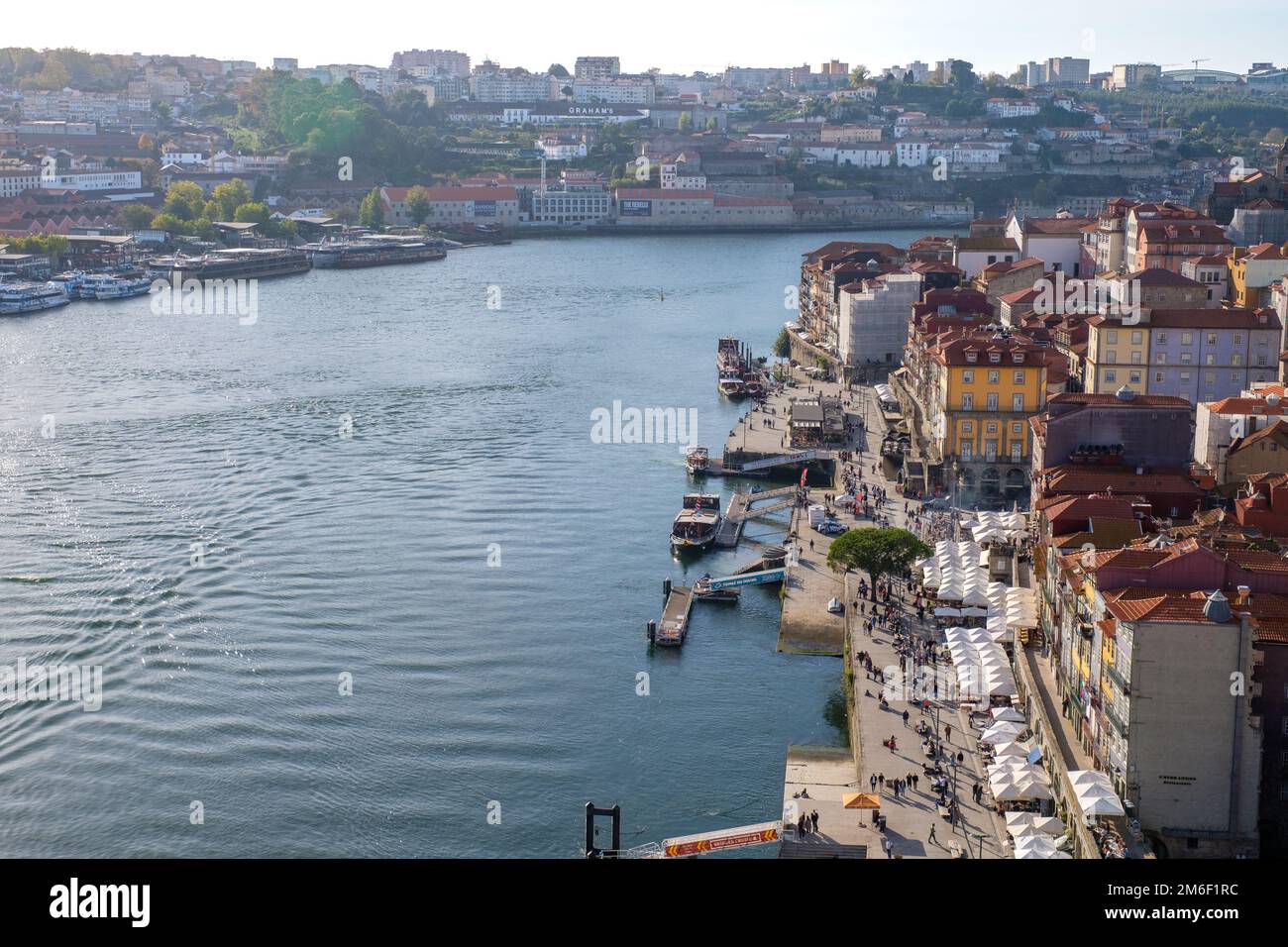 Vue surélevée sur Porto et le fleuve Douro. Portugal Banque D'Images