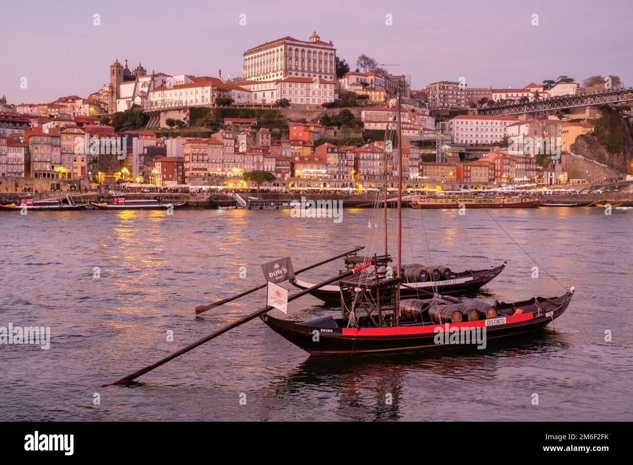 Bateau Rabelo sur le Douro, Vila Nova de Gaia, Porto, Portugal Banque D'Images