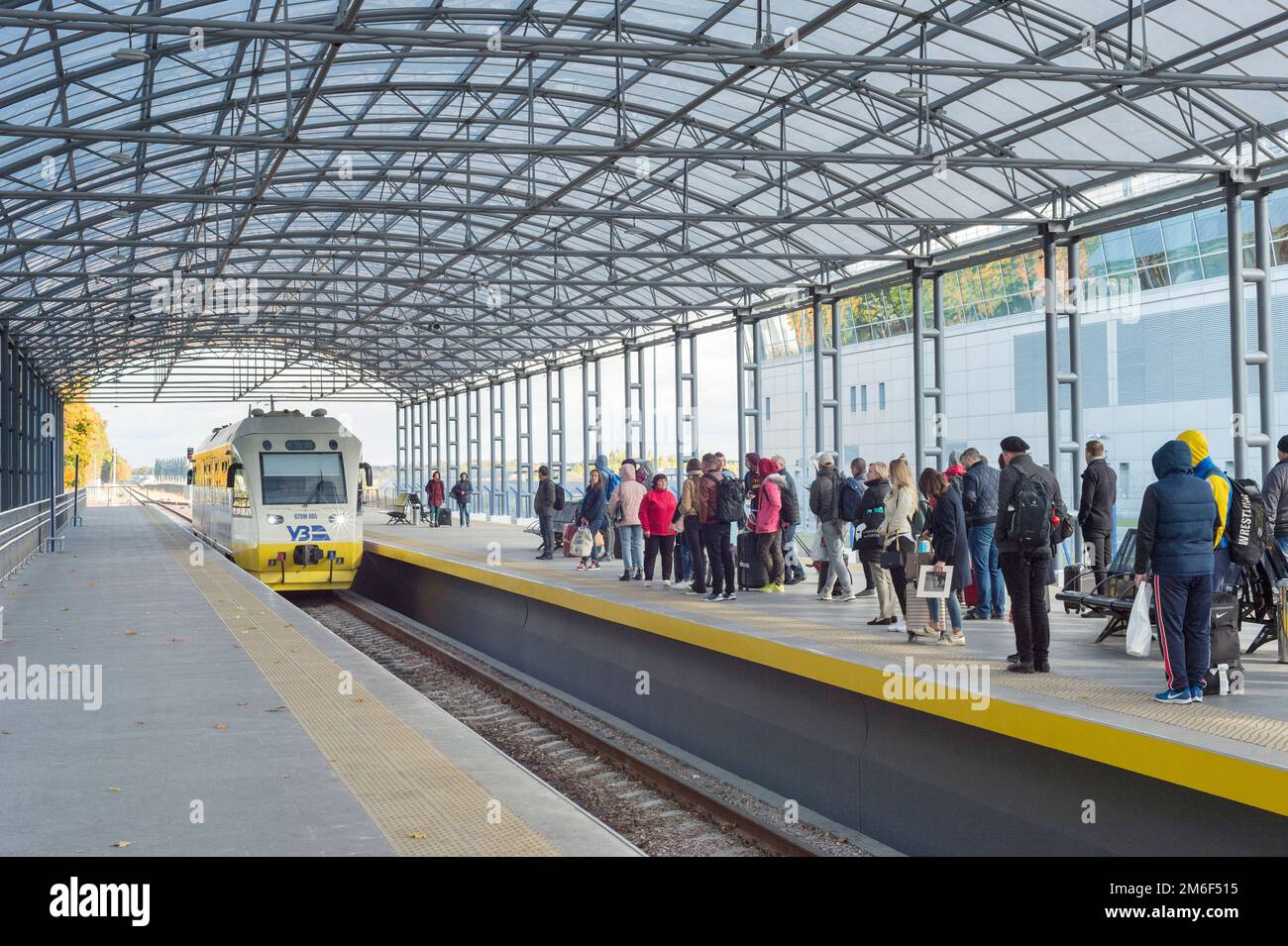 Passagers à bord du train de l'aéroport de Boryspil Banque D'Images