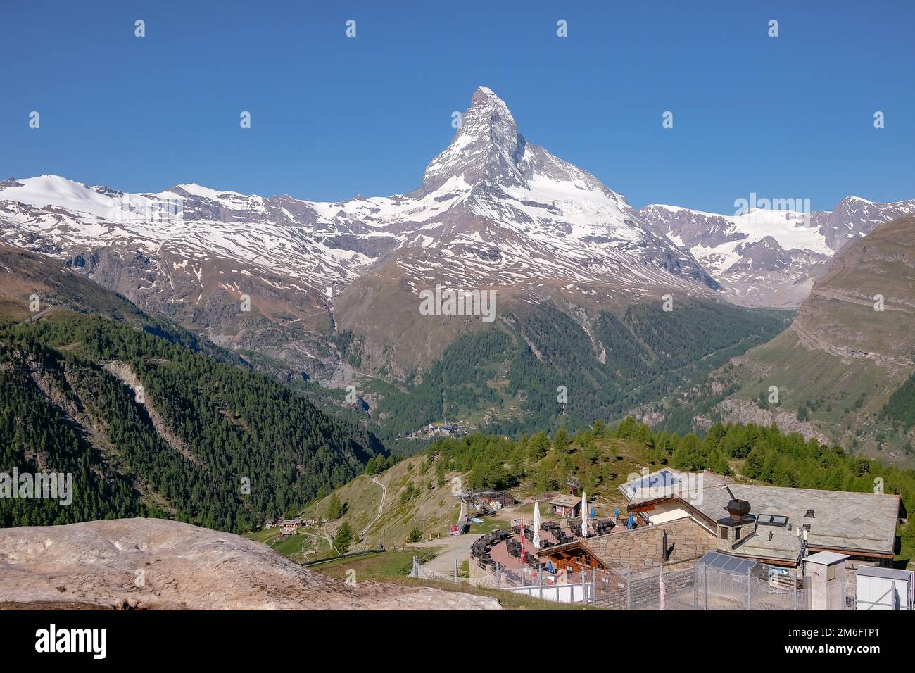 Vue panoramique depuis Sunnegga - le magnifique Mont Cervin, la célèbre et emblématique montagne suisse dans les Alpes, Zermat Banque D'Images