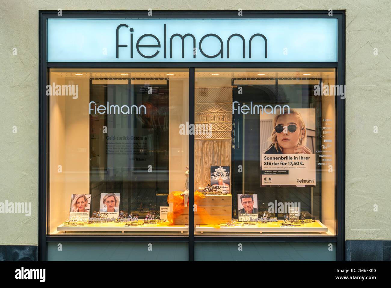 Fielmann Banque de photographies et d'images à haute résolution - Alamy