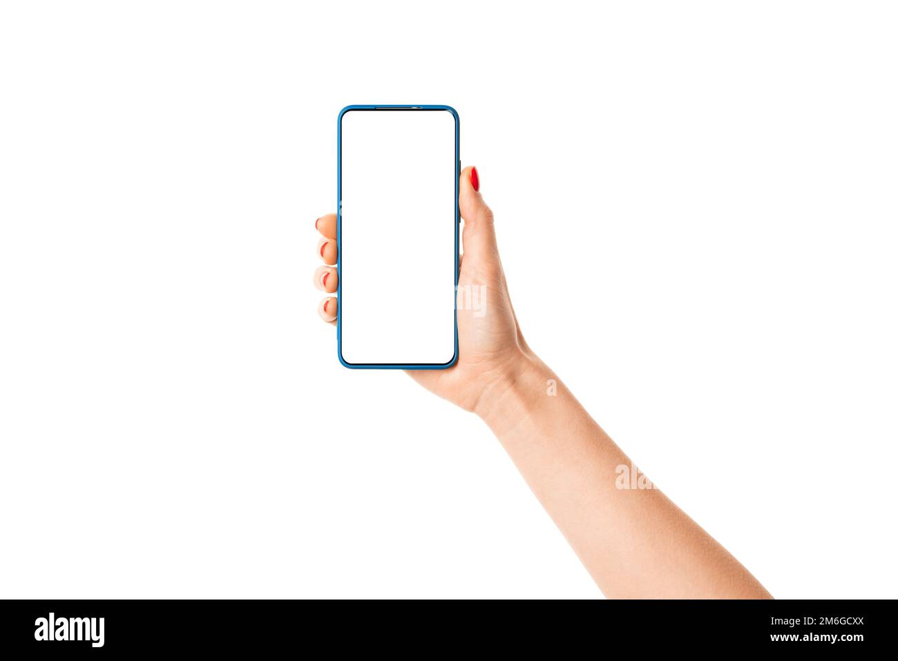 Vue de face d'une femme tenant la main avec une maquette de smartphone moderne sans cadre avec écran blanc vierge isolé sur fond blanc prise de vue en studio de haute qualité Banque D'Images