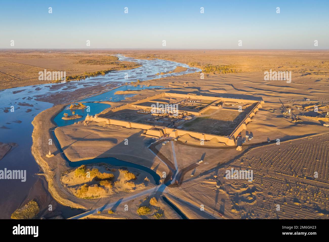 Vue aérienne des ruines de la ville antique d'eau noire au coucher du soleil Banque D'Images