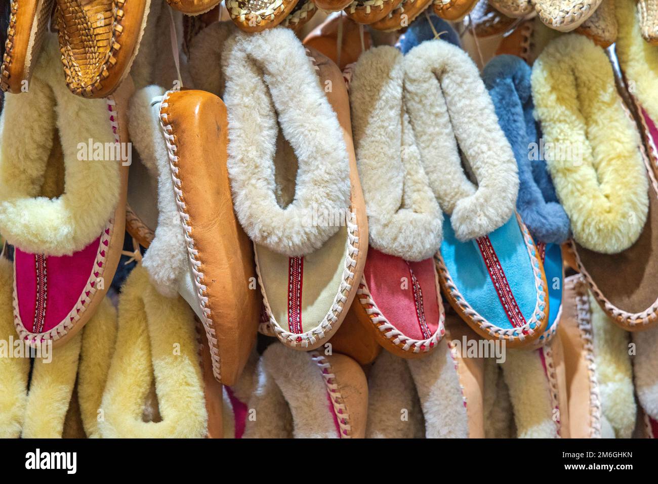 Chaussons en laine chaude avec semelle en cuir pour Femme Banque D'Images