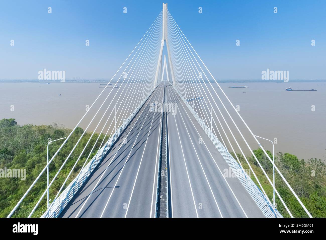 Route de la passerelle de câble en support Banque D'Images