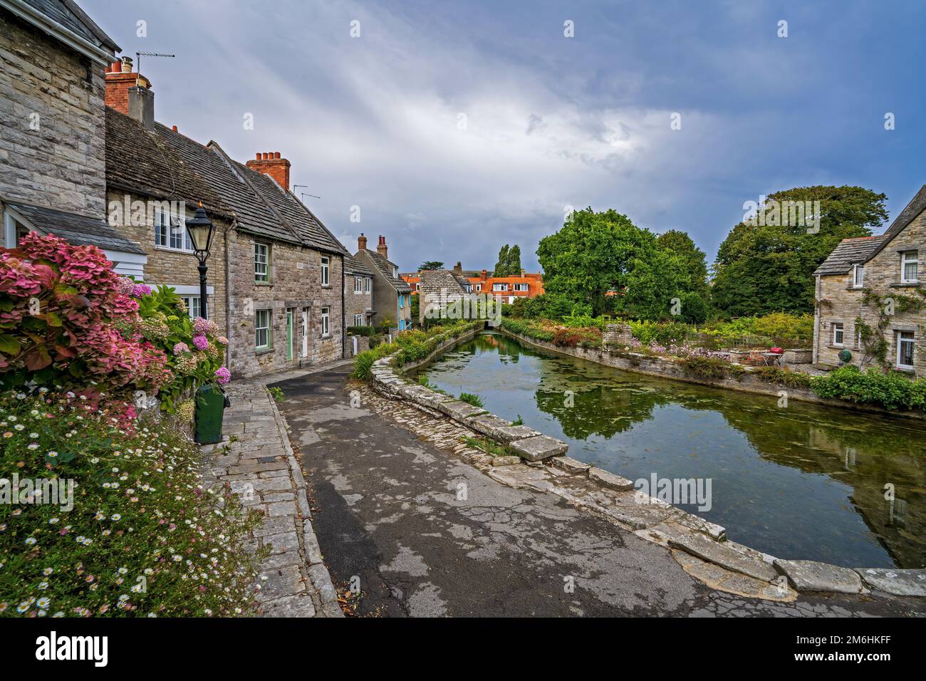 Les cottages de Mill Pond, Swanage, Dorset, Angleterre, Royaume-Uni Banque D'Images