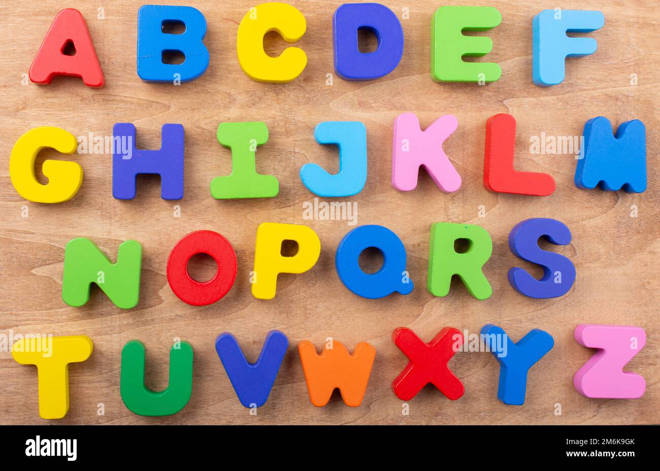 Lettres colorées en bois Banque D'Images