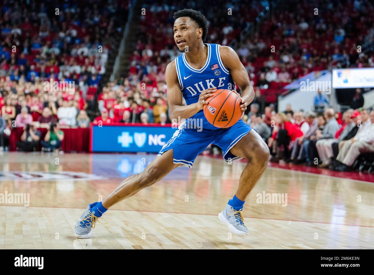 Jeremy Roach (3) joue pendant le match de basket-ball de l'université NCAA entre les Duke Blue Devils et le Wolfpack d'État de Caroline du Nord à l'arène PNC le samedi 4 janvier 2023 à Raleigh, en Caroline du Nord. Jacob Kupferman/CSM Banque D'Images