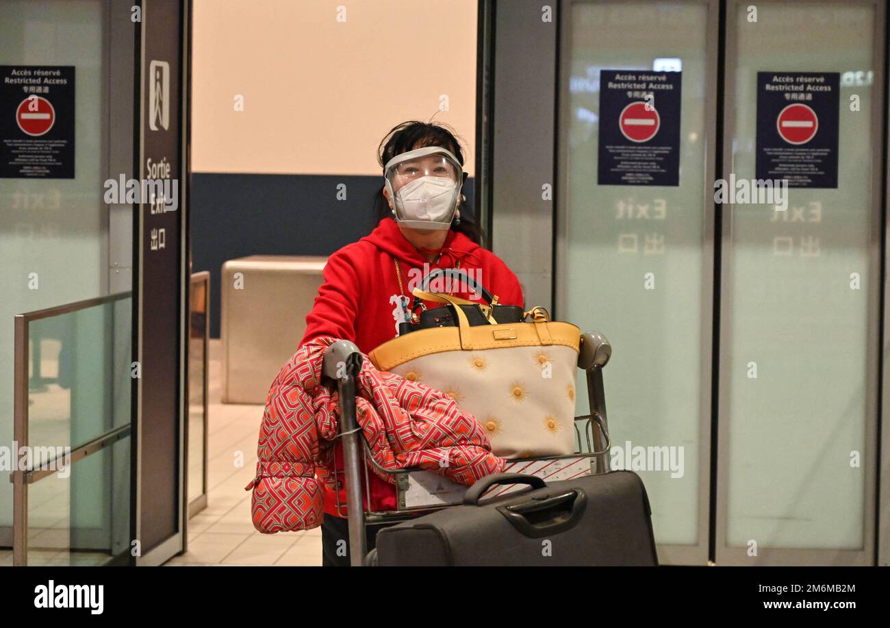 Arrivée du vol Air China C933 à l'aéroport Roissy Charles de Gaulle de  Pékin en Chine après les sévères restrictions liées à Covid sur 4 janvier  2022. Photo de Tomas Stevens/Abaca Press