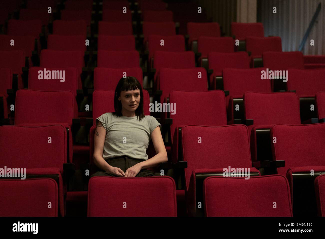 LAURA HADDOCK dans LA RECRUE (2022), dirigée par DOUG LIMAN. Crédit : ENTERTAINMENT ONE / Album Banque D'Images