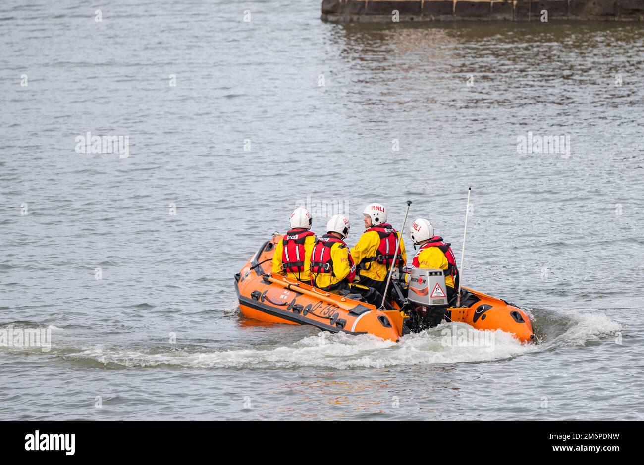 Royal National Lifeboat institution (RNLI) bateau gonflable rigide, Firth of Forth Sea, North Berwick, East Lothian, Écosse, Royaume-Uni Banque D'Images