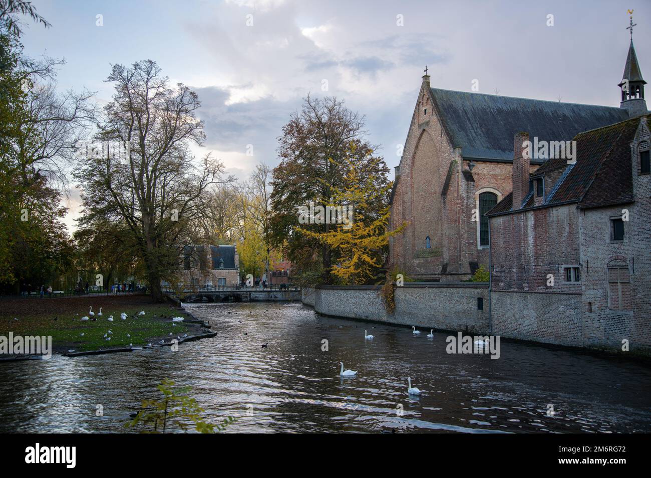 Beginhof est une belle cour avec un ancien poorhouse (hofje) dans le centre d'Amsterdam Banque D'Images