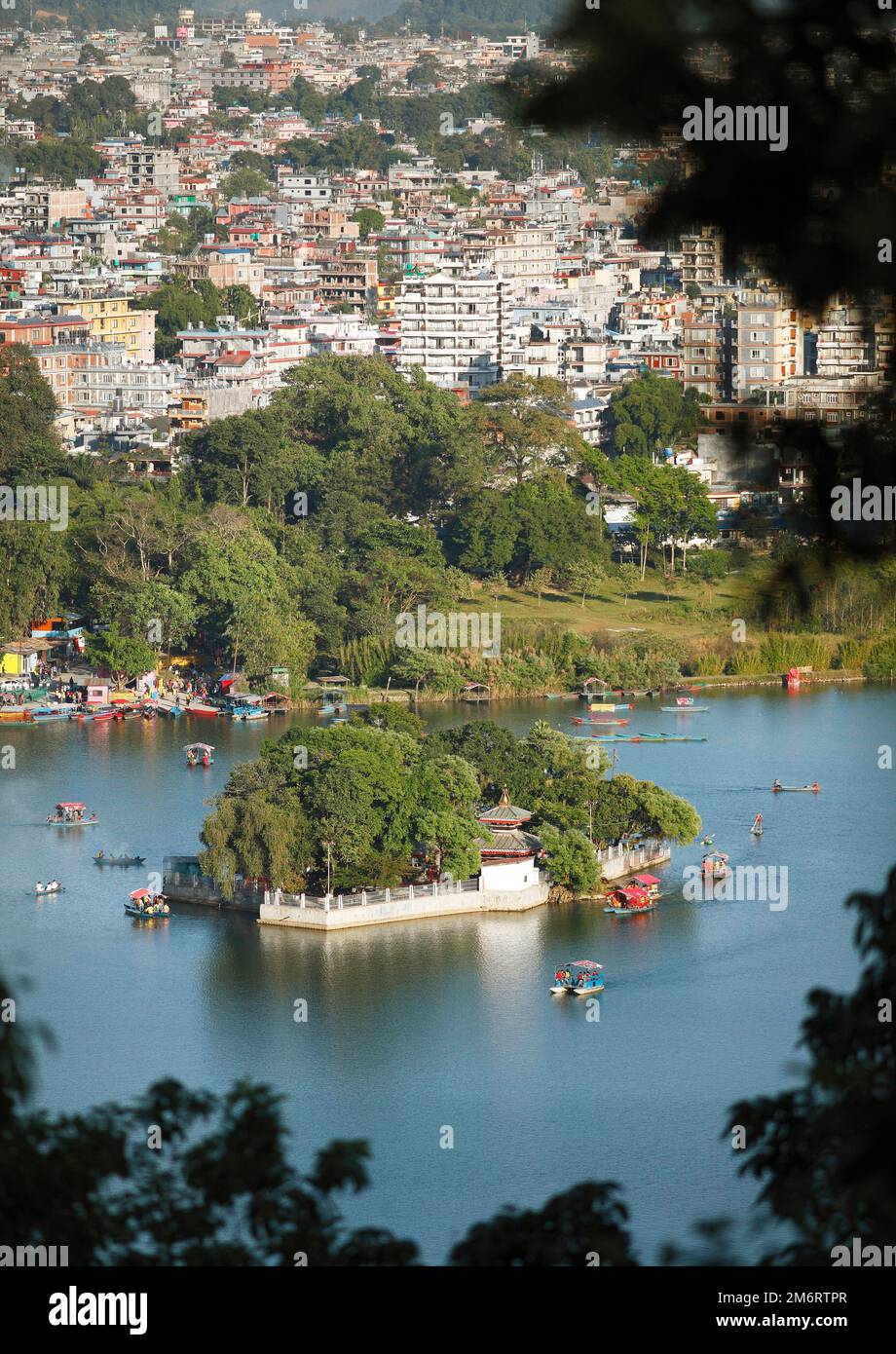 Temple Barahi à Phewa Lake, Pokhara, province de Gandaki, Kaski Distict, Népal Banque D'Images