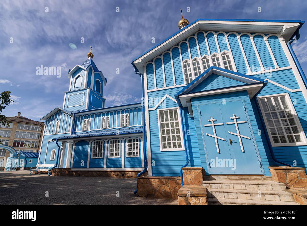 Vue sur la façade de l'ancienne rue en bois Église Nicholas Banque D'Images