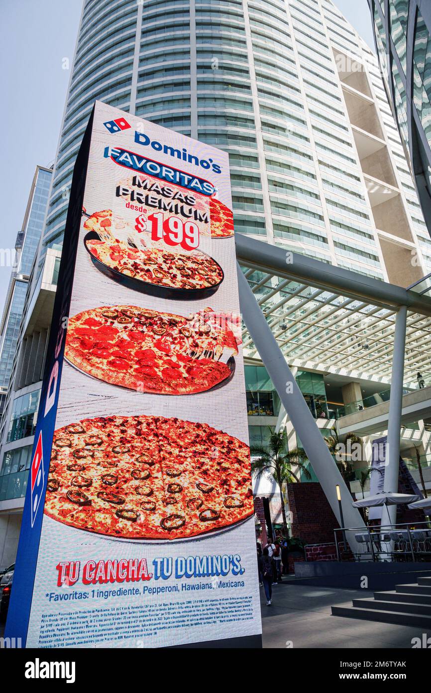 Mexico City, Juarez Cuauhtemoc Avenida Paseo de la Reforma, Reforma 222 magasins de centre commercial, Domino's Pizza, les gratte-ciel gratte-ciel gratte-ciel hauts bui Banque D'Images