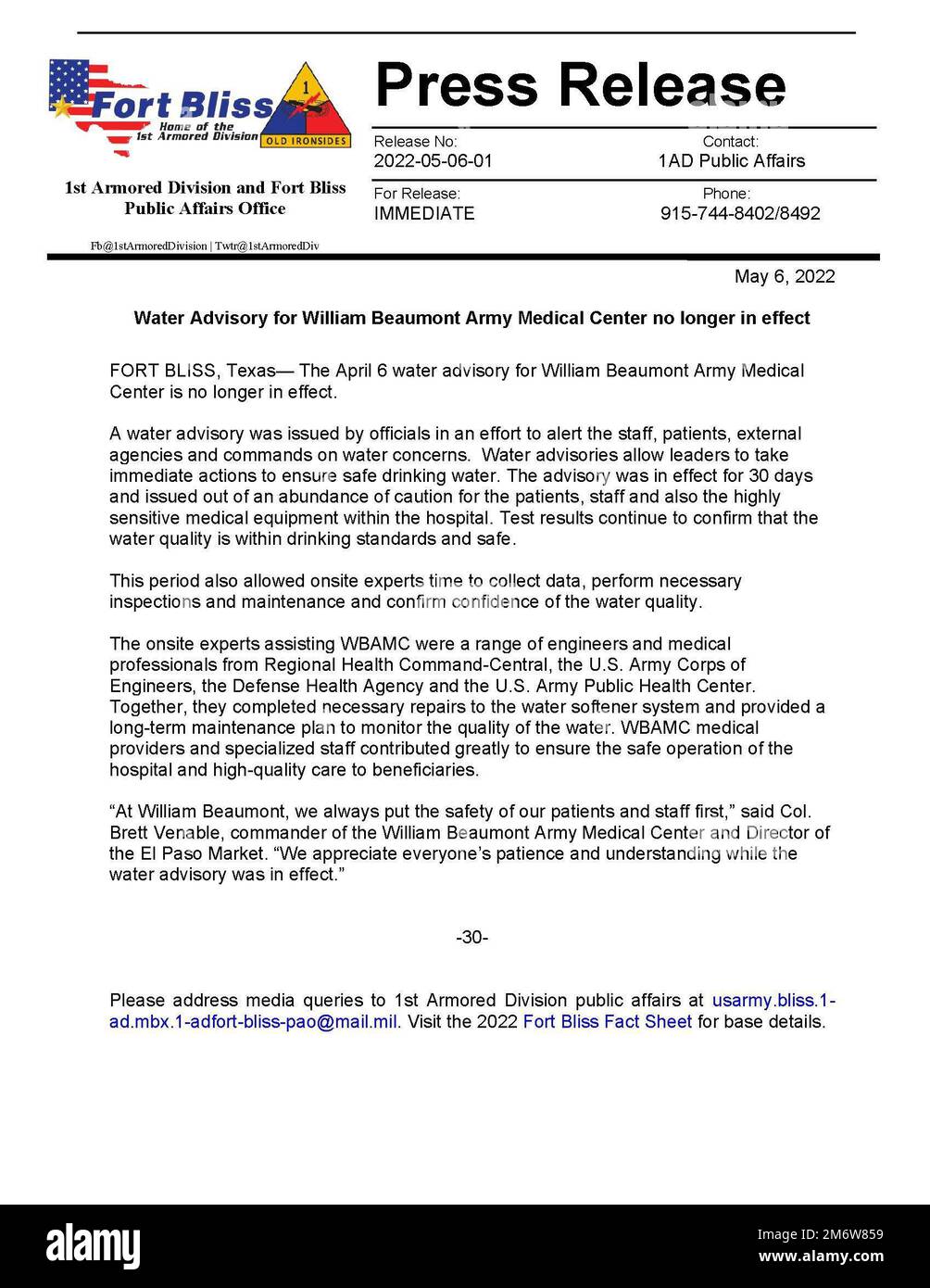 FORT BLISS, Texas — le conseil en eau de 6 avril pour le centre médical de l'armée de terre William Beaumont n'est plus en vigueur. Un avis sur l'eau a été émis par des fonctionnaires afin d'alerter le personnel, les patients, les organismes externes et les commandements sur les préoccupations relatives à l'eau. Les avis sur l'eau permettent aux dirigeants de prendre des mesures immédiates pour assurer la salubrité de l'eau potable. L'avis était en vigueur pendant 30 jours et a été émis par beaucoup de prudence pour les patients, le personnel et aussi l'équipement médical très sensible à l'intérieur de l'hôpital. Les résultats des tests continuent de confirmer que la qualité de l'eau est conforme aux normes de consommation d'eau et au saf Banque D'Images