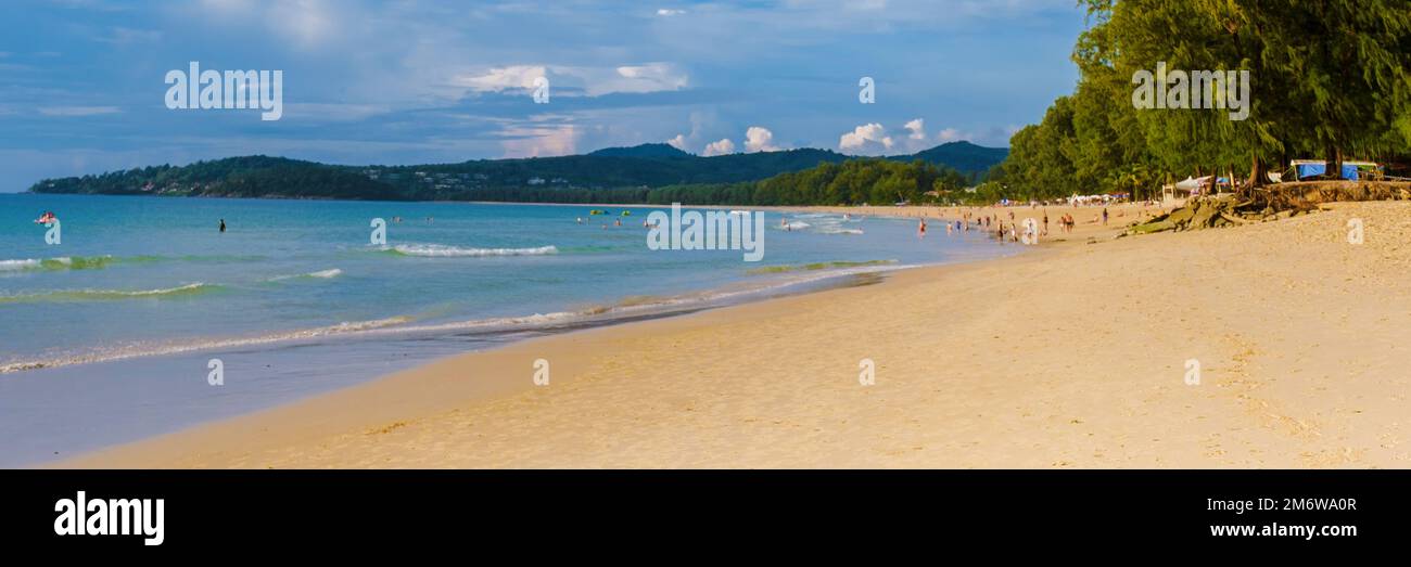 Plage de Bang Tao Phuket Thaïlande sous le soleil de l'après-midi Banque D'Images