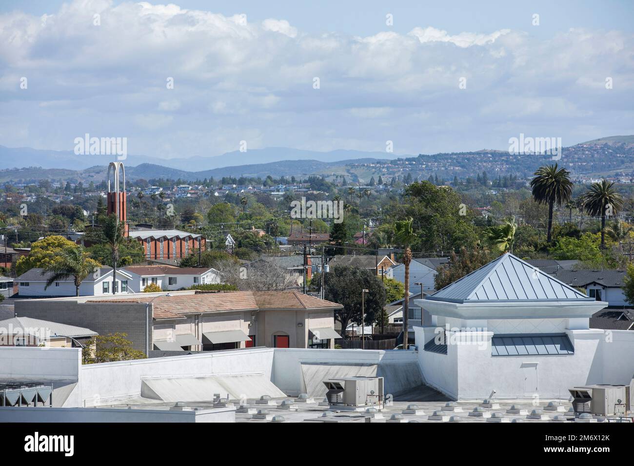 Vue sur le centre-ville de Costa Mesa, Californie, États-Unis. Banque D'Images