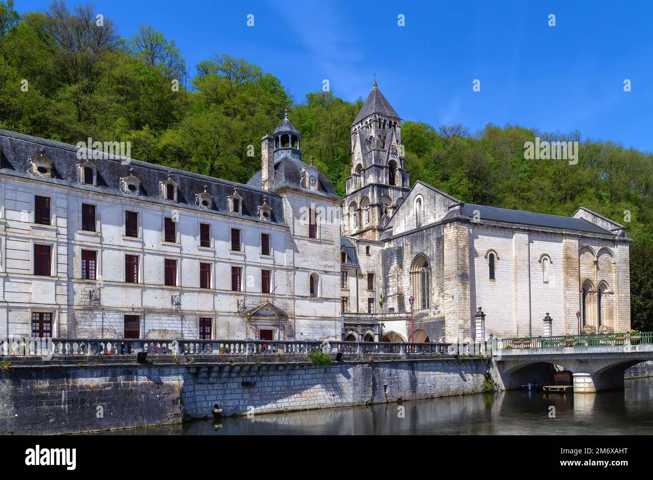 Abbaye de Brantome et son clocher, France Banque D'Images