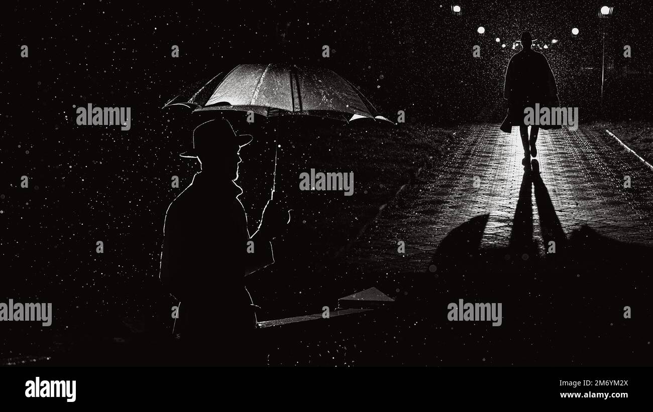 silhouette d'un espion détective masculin dans le style du film noir. Collage avec un homme dans un imperméable et un chapeau dans une ville pluvieuse la nuit Banque D'Images