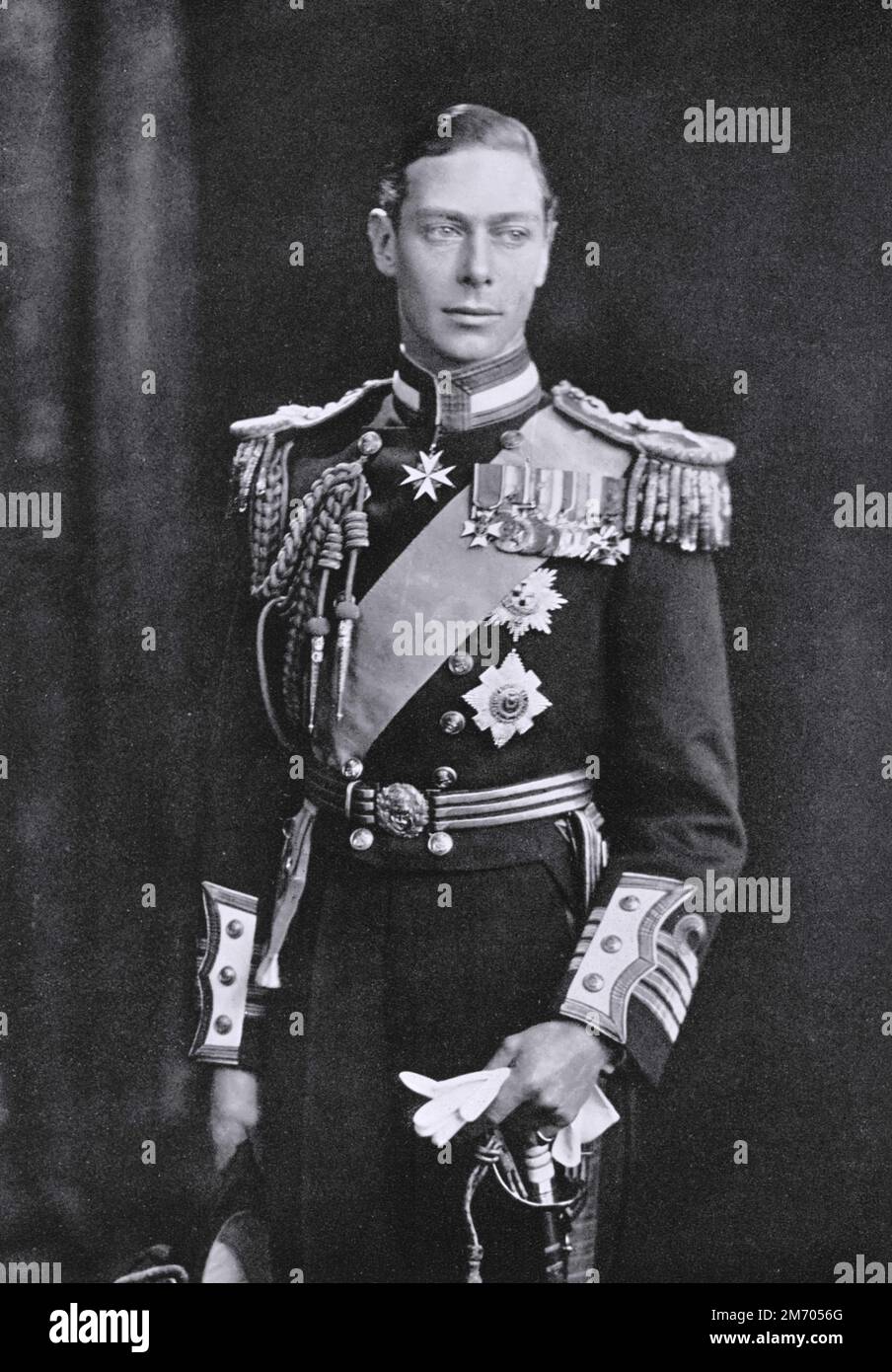 Roi George VI (1895-1952), en uniforme naval, 1927. Le roi George VI dans l'uniforme naval qu'il portait lors de sa visite à Canberra, en Australie, pendant sa visite de 1927. Banque D'Images