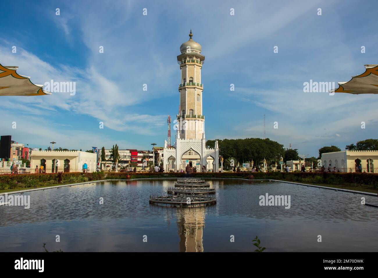 Tour de la Grande Mosquée de Baiturrahman, Aceh, Indonésie. Banque D'Images