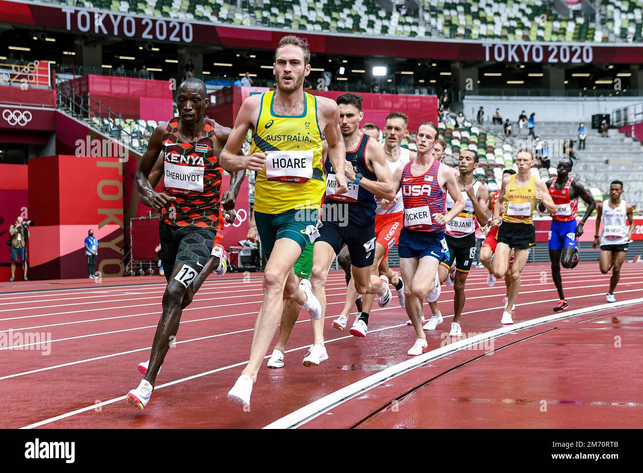 LR Timothy Cheruiyot (KEN), Ollie Hoare (AUS) en compétition dans les